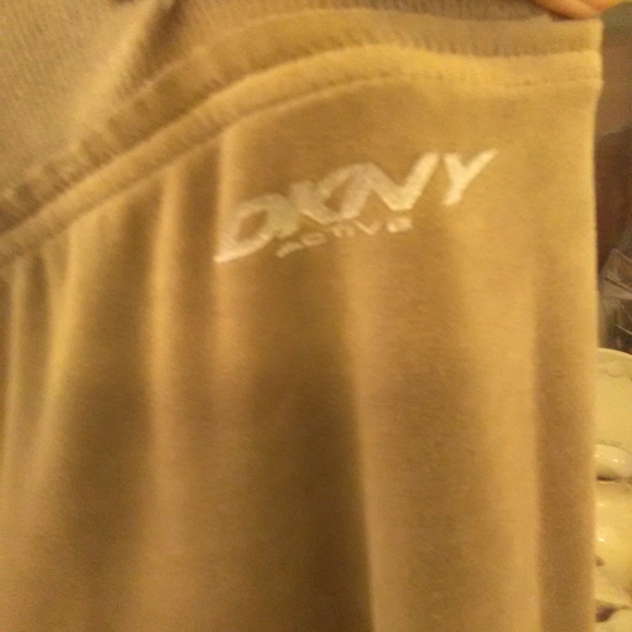 VINTAGE DKNY ACTIVE GREEN VELOUR TRACKSUIT 2 PC PANT SET W/ HOODY Sz. XL MINT - Picture 3 of 8